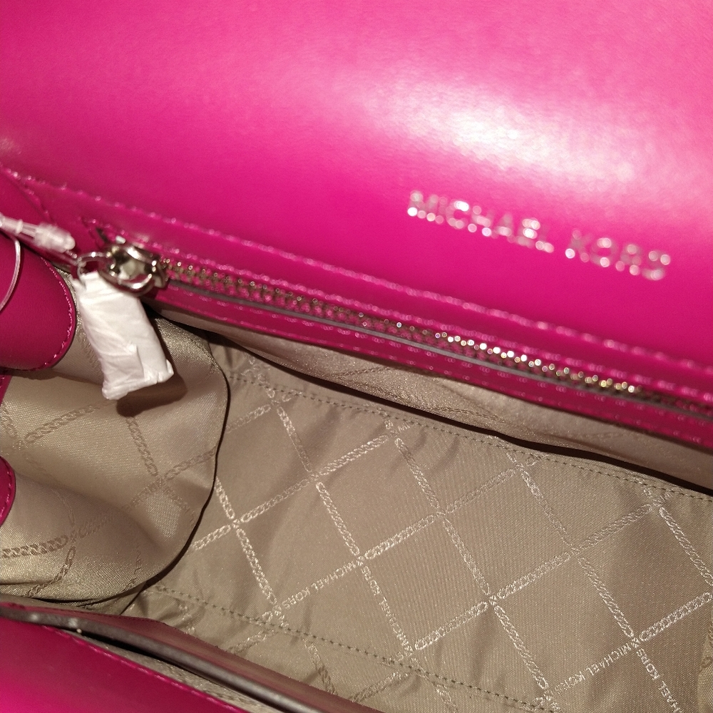 Sold**Michael Kors Carmen Leather Belted Satchel - Picture 11 of 12